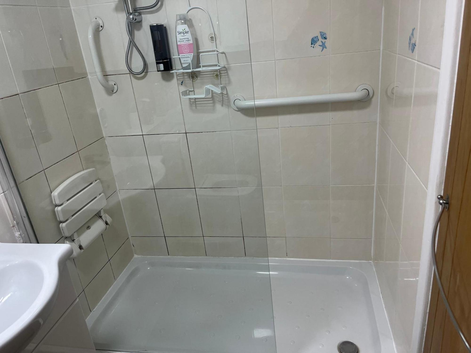Charming 2-bedroom In Apartment Manchester