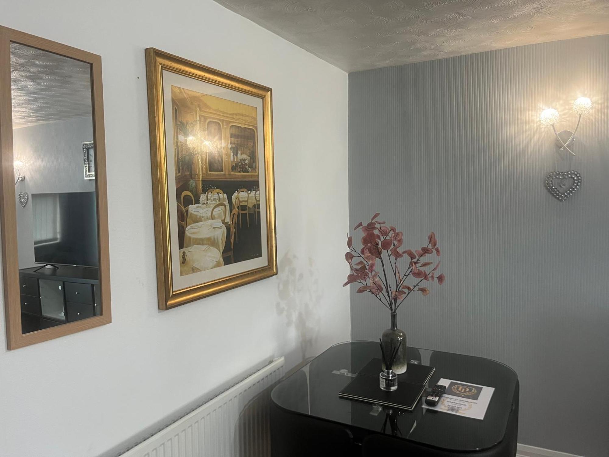 Charming 2-bedroom In * Manchester